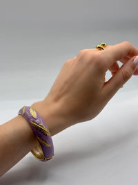 Purple bracelet: Pluma