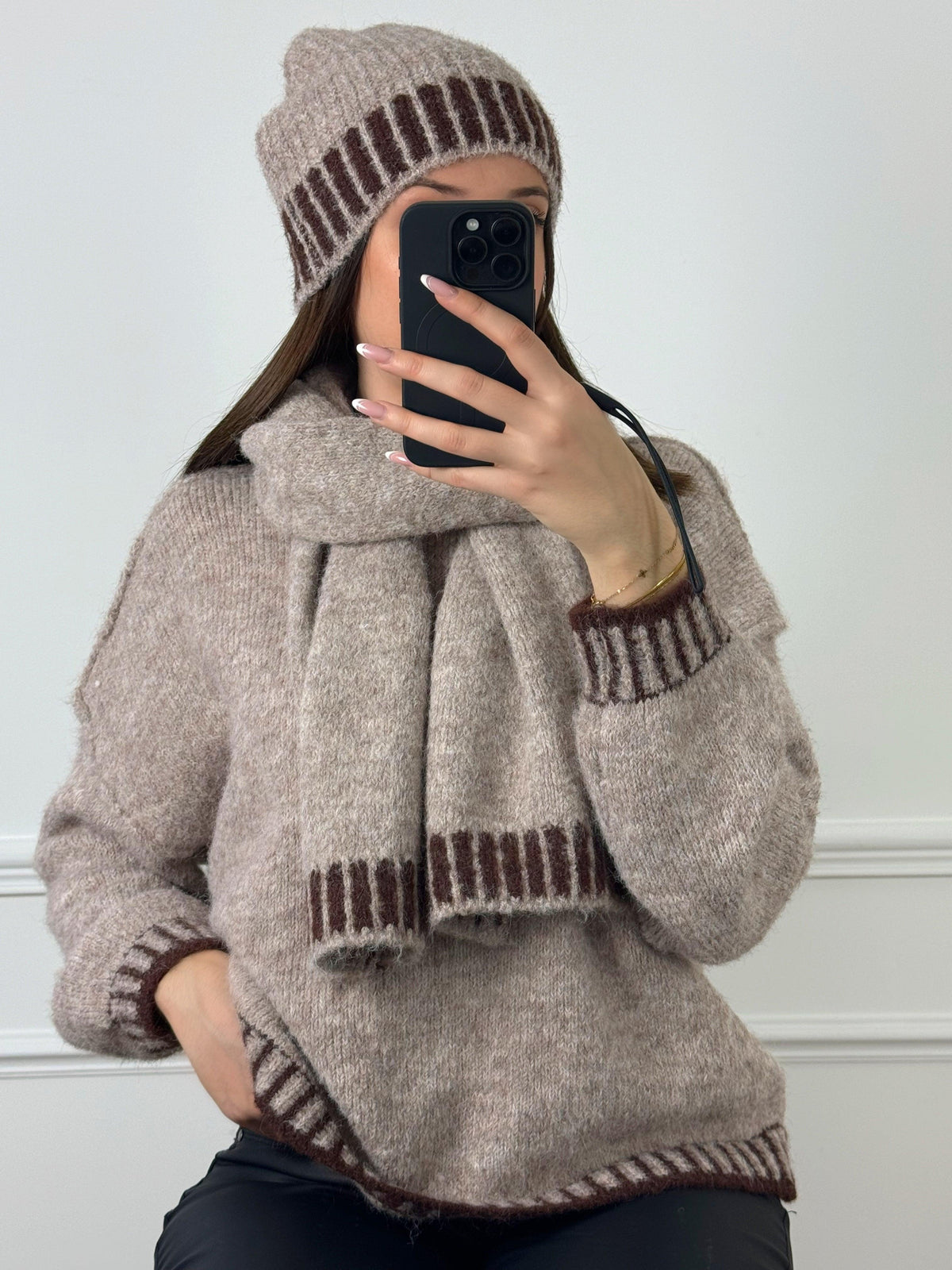 Ensemble bonnet et écharpe taupe : Lysa - Loïcia