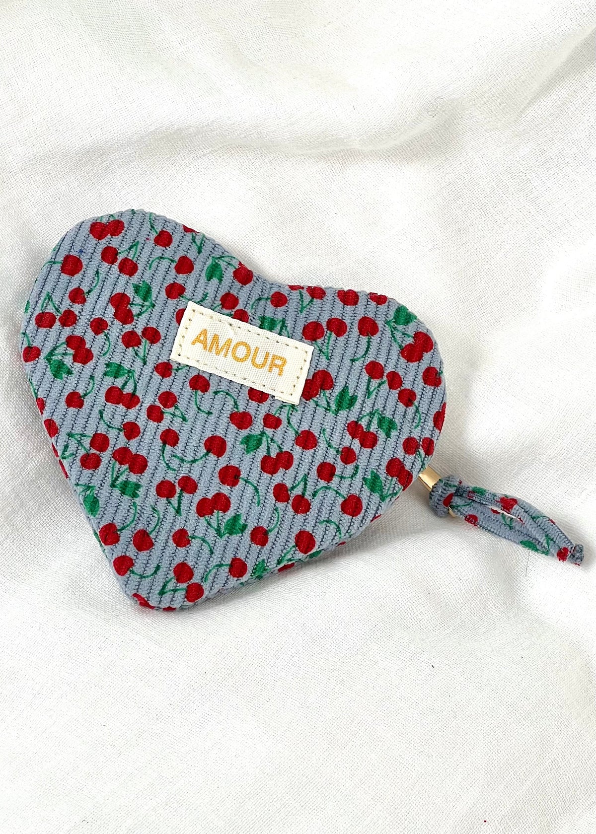 Pochette bleue cœur : Sohy