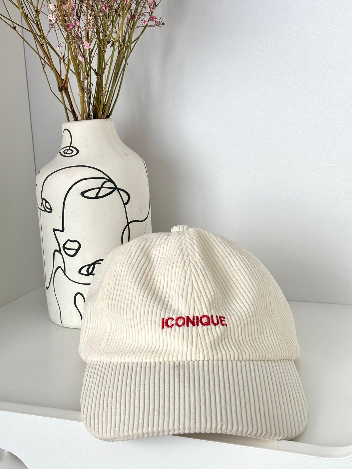 Casquette écrue : Iconique