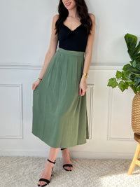 Jupe longue verte : Meriem