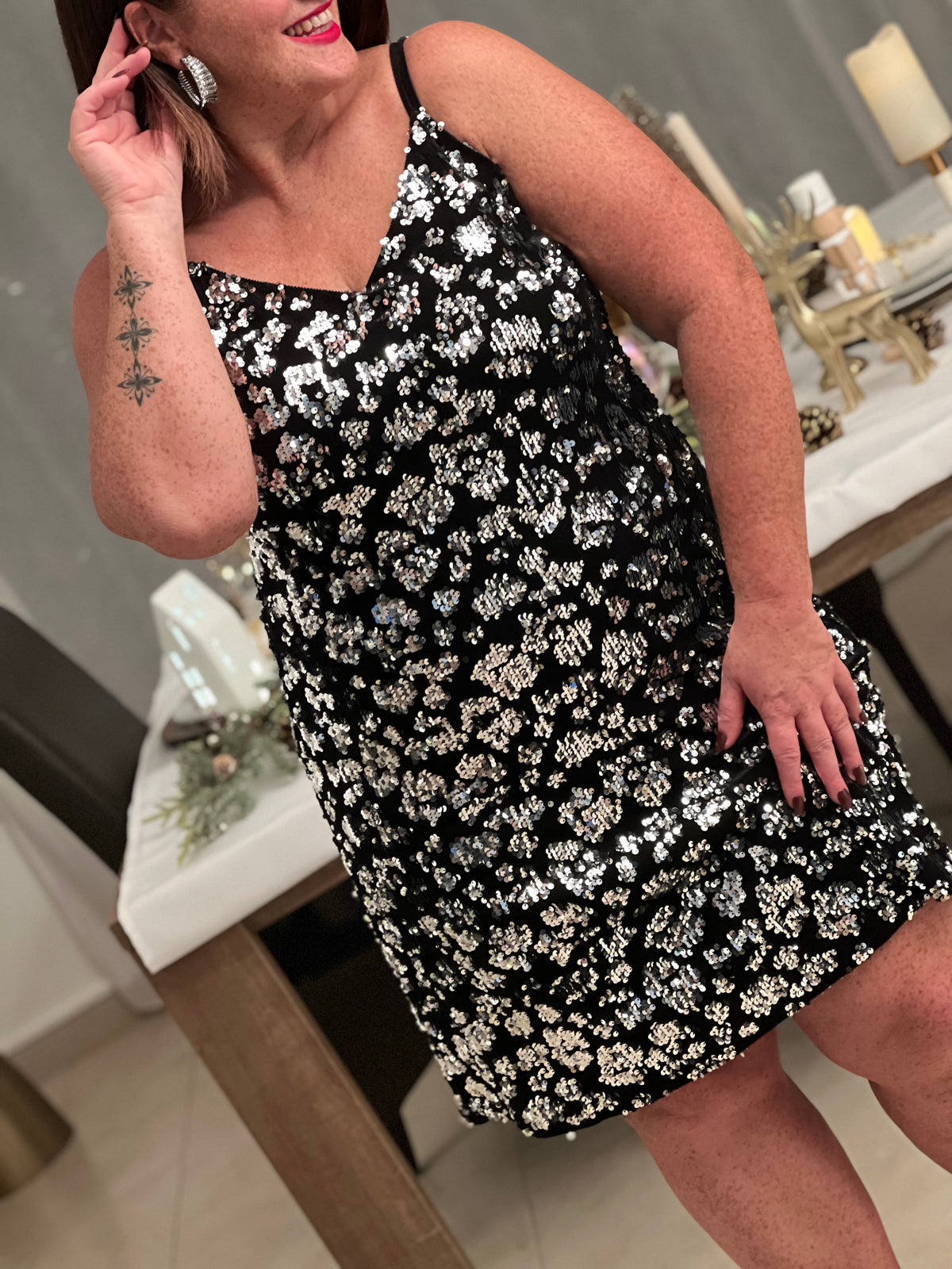 Robe courte à bretelles Curve : Anaya