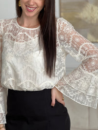 Ecru blouse with lace: Belita
