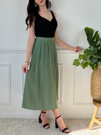 Jupe longue verte : Meriem