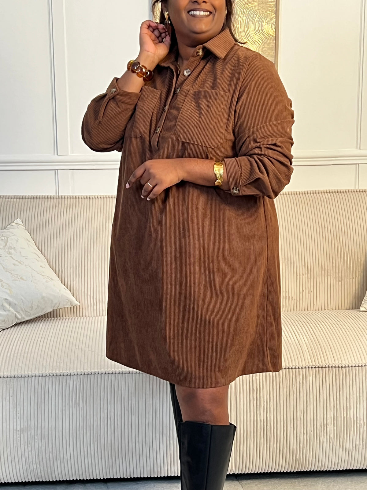 Robe velours courte marron grande taille : Cora