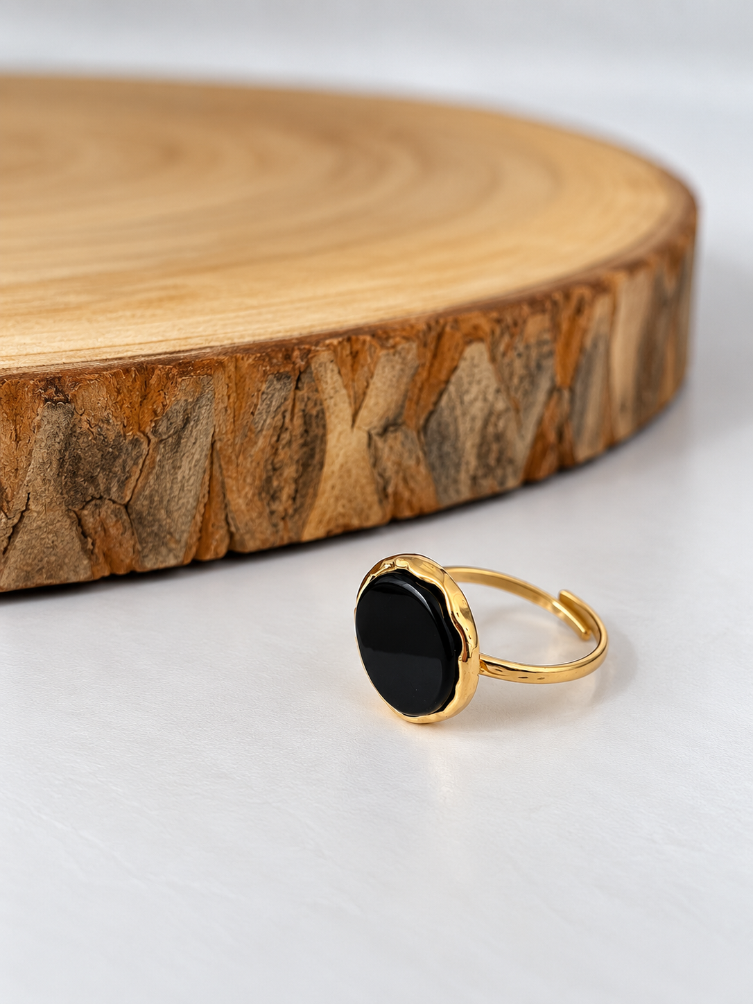 Bague noire et dorée : Tova
