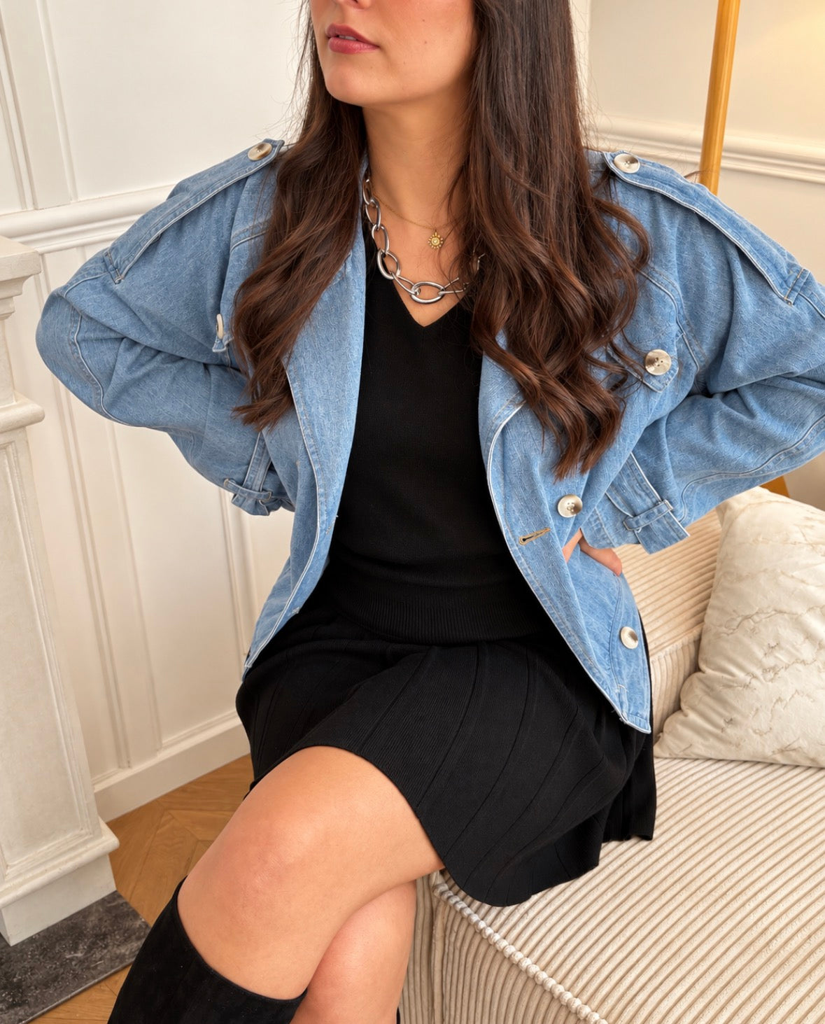 Jupe en laine courte plissée noire : Camila
