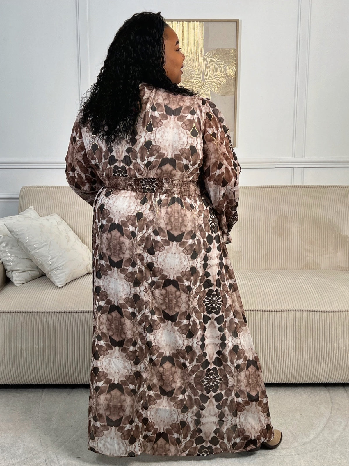 Gemustertes Maxikleid in Übergröße: Elma