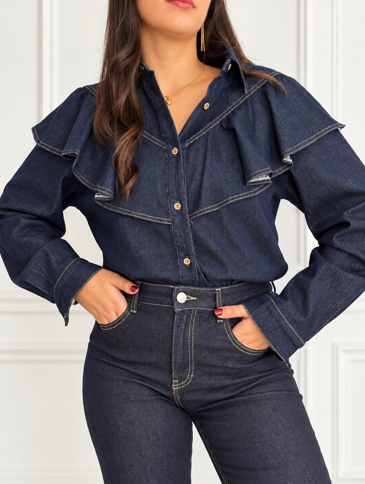 Blue crop top: Loise