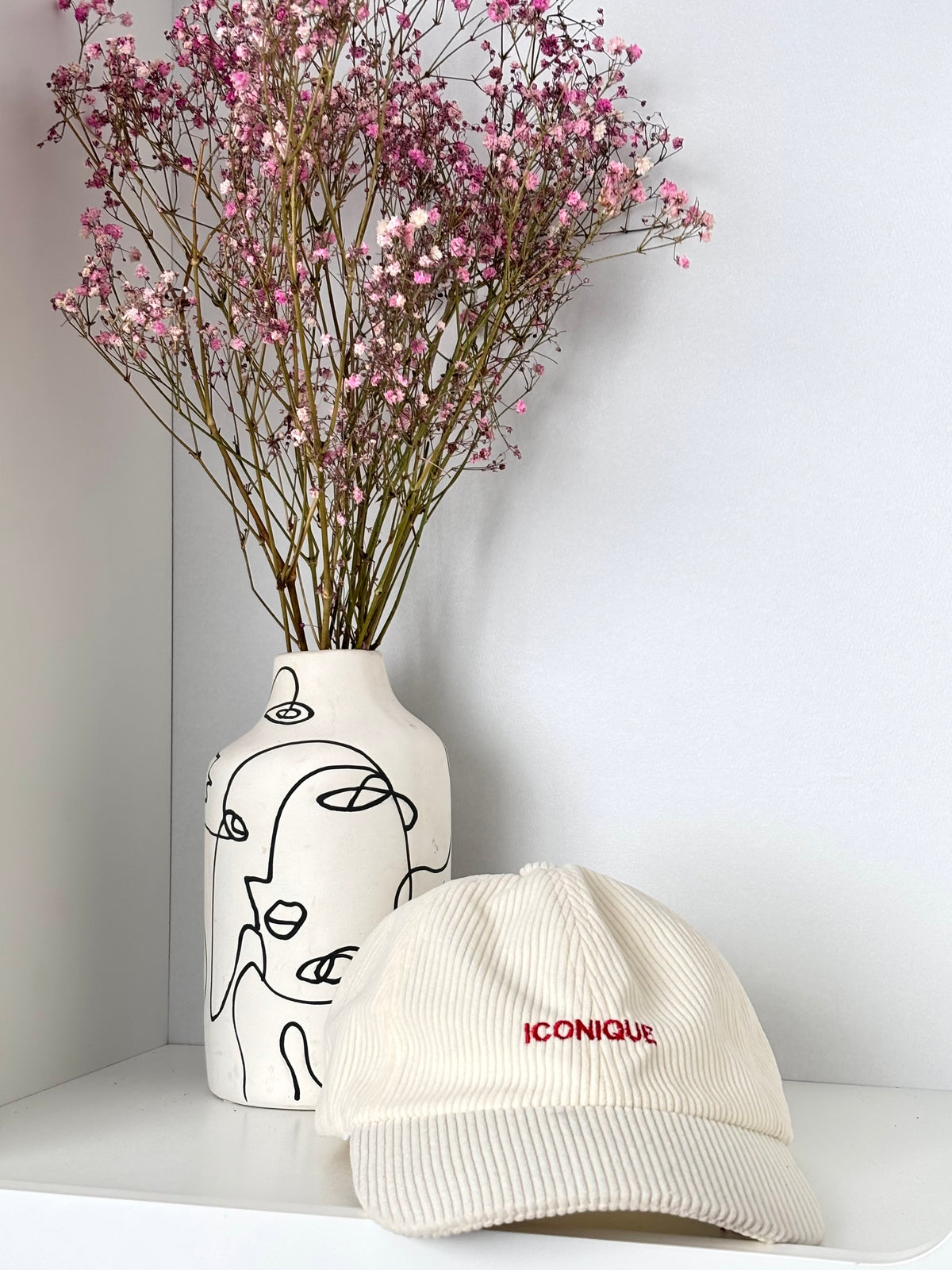 Casquette écrue : Iconique