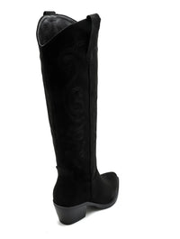 Black cowboy boots: Mariam