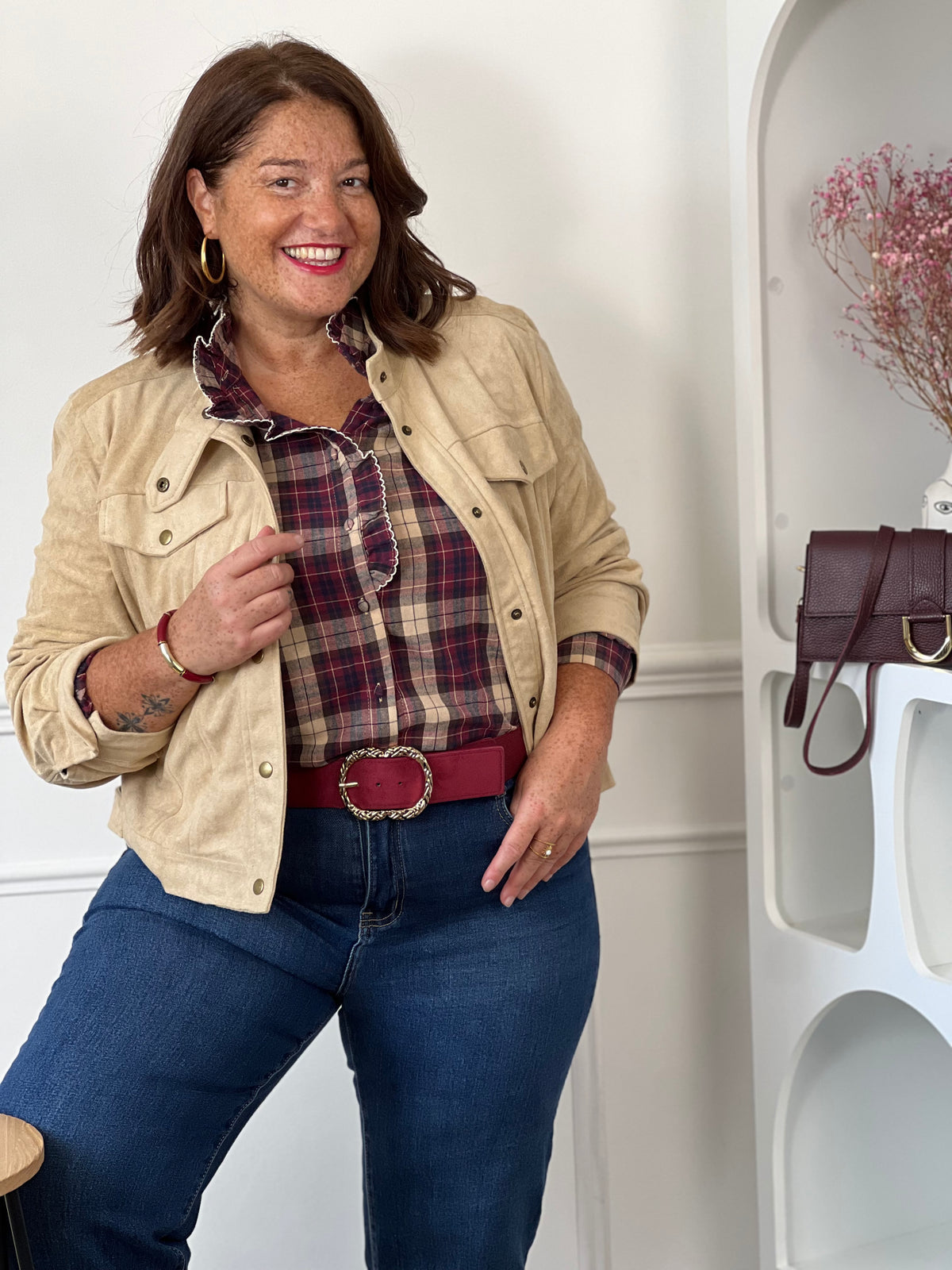 Dos de la chemise à carreaux grande taille Jill – Manches longues boutonnées, Made in P.R.C | Loïcia