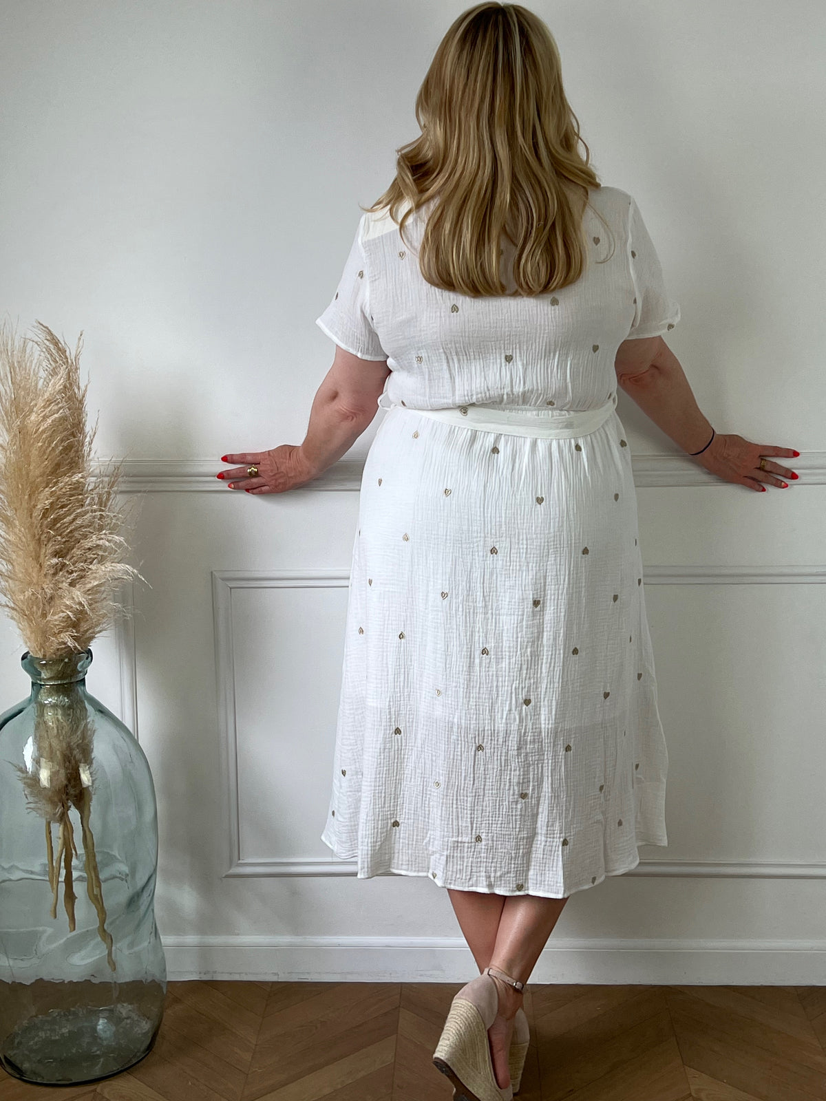 Ecru long dress with gold hearts: Naomi