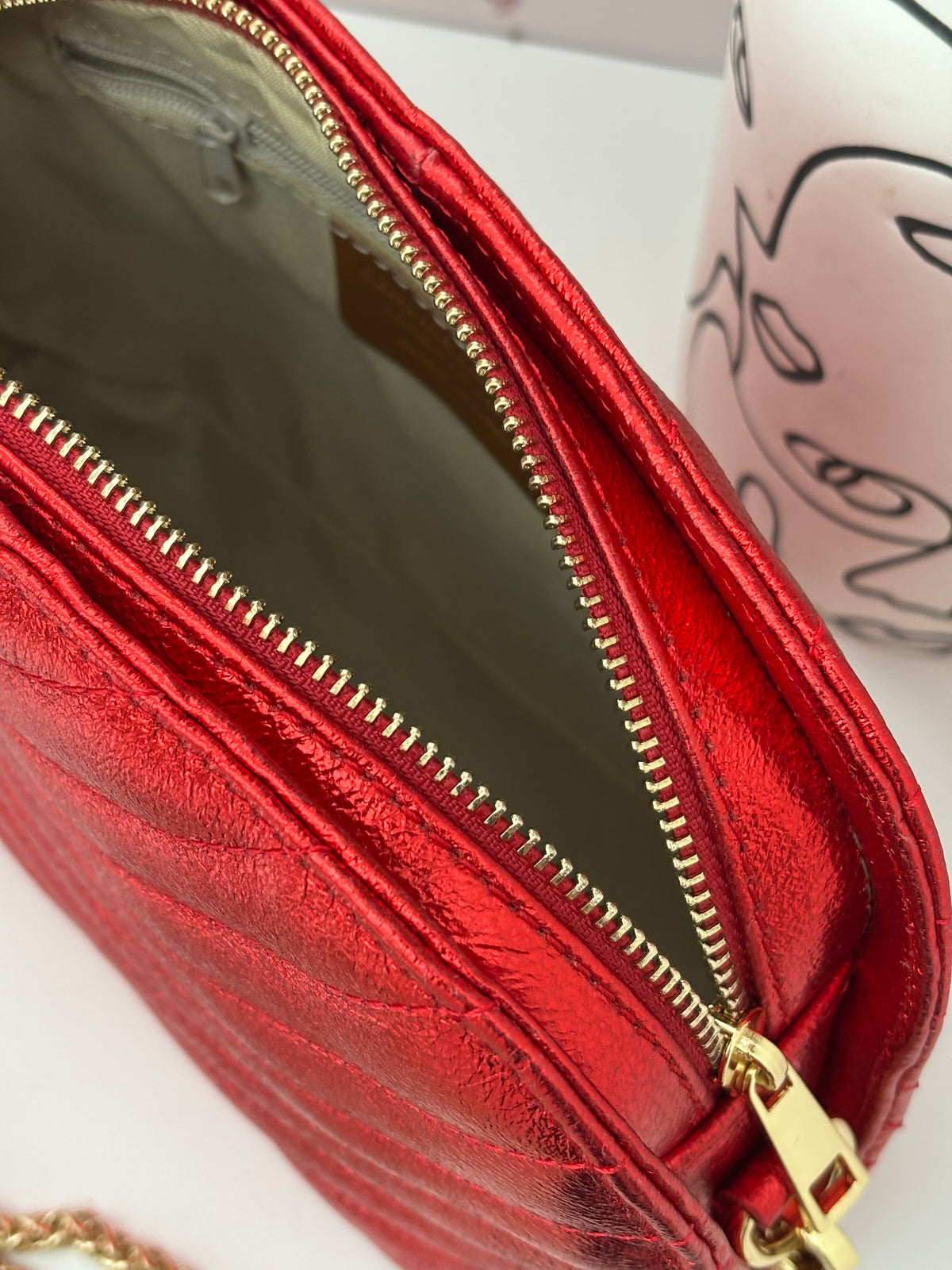 Sac rouge : Dol