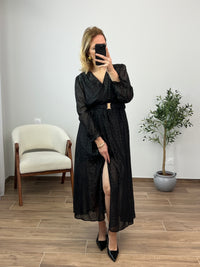Long black sparkly dress: Maria