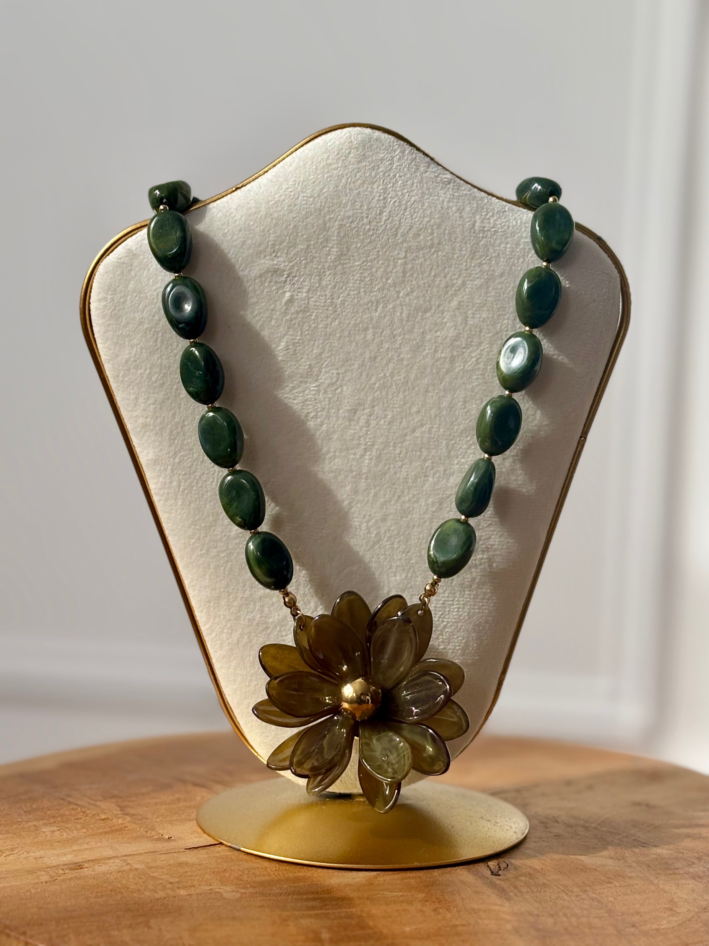 Green and gold necklace