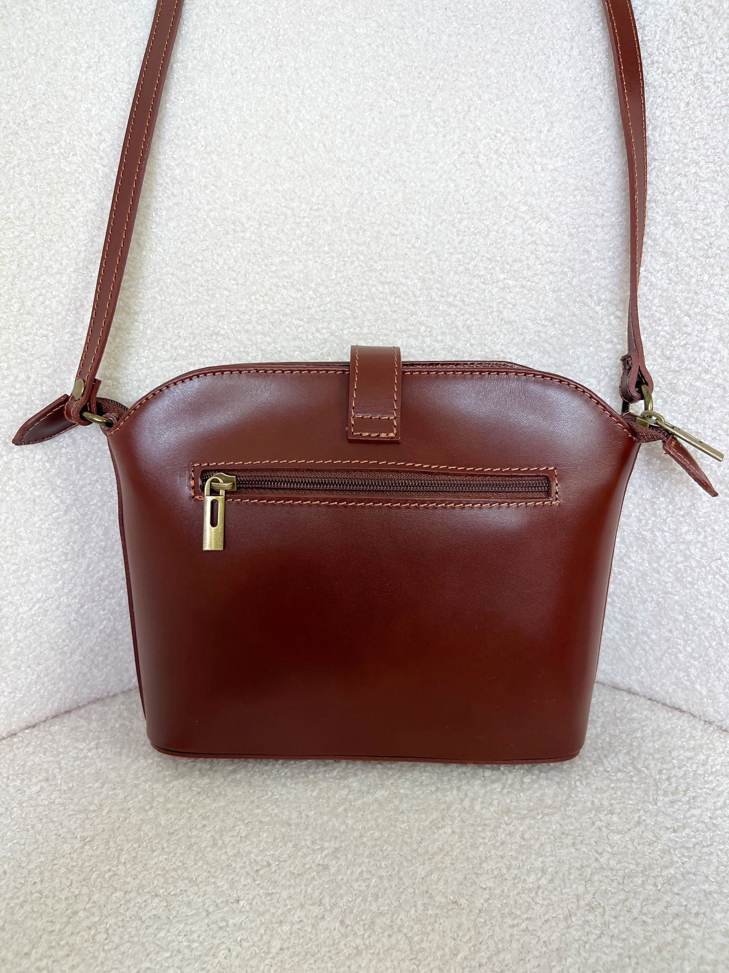 Sac marron : Calvyn - Loïcia