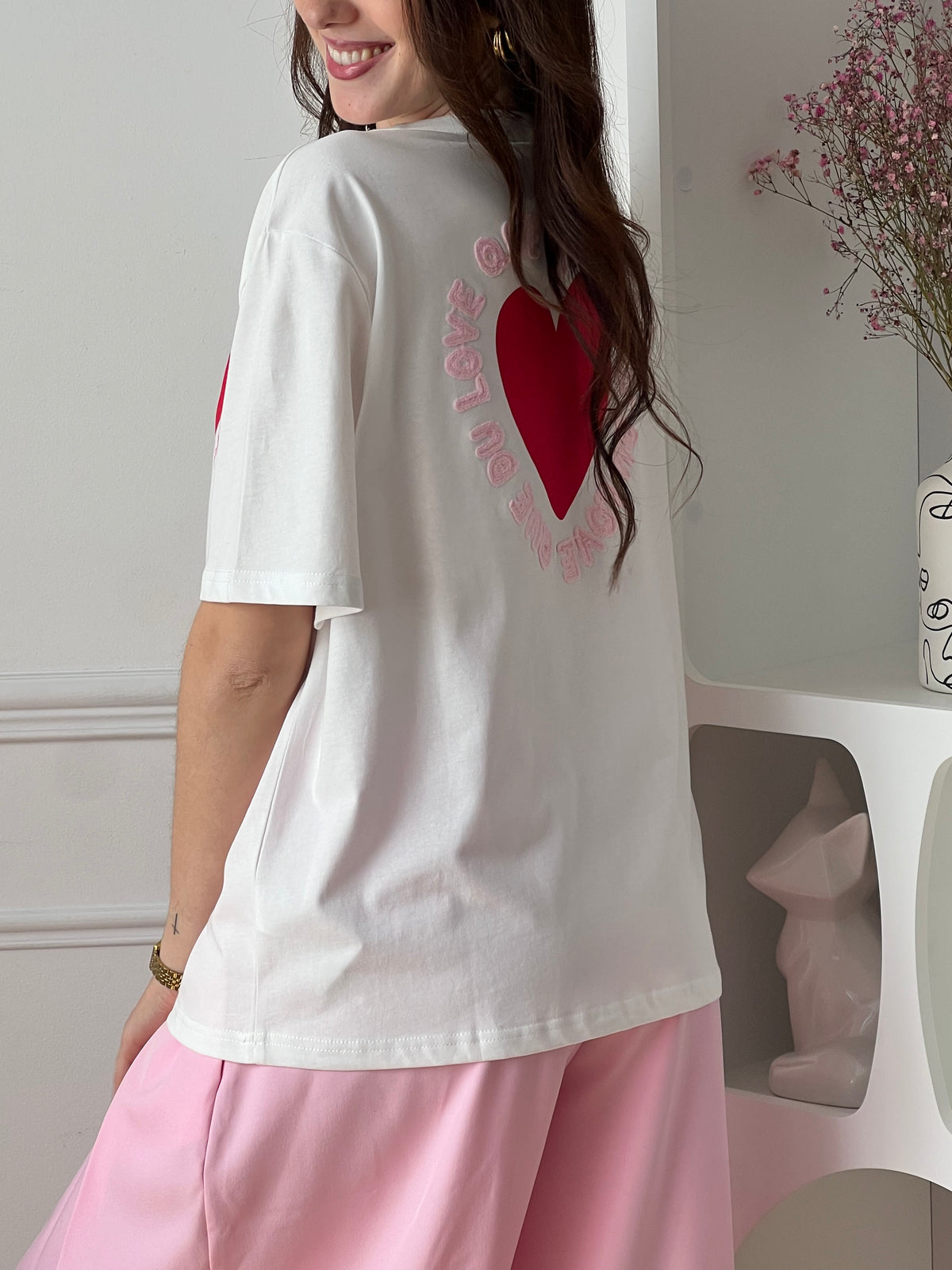 T-Shirt aus cremefarbener Baumwolle: Lovely