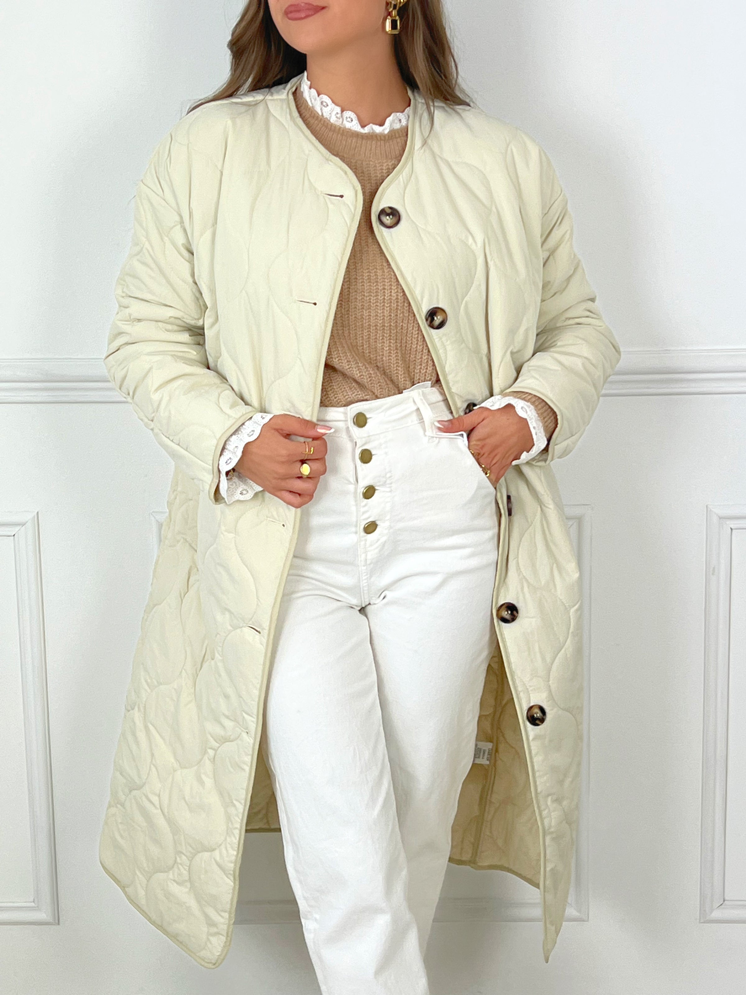 MANTEAU LONG BEIGE FEMME Manteau long Manches longues 2 poches Couleur : beige Composition : 100% Polyester